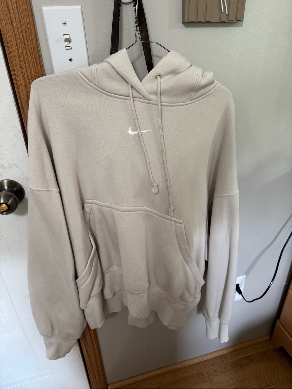 Nike Cream Pullover Hoodie with Black Swoosh Tag ( OVERSIZED CROPPED)